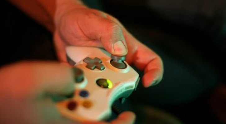 أب يستأجر "قتلة افتراضيين" لإيقاف ابنه عن إدمان الألعاب!