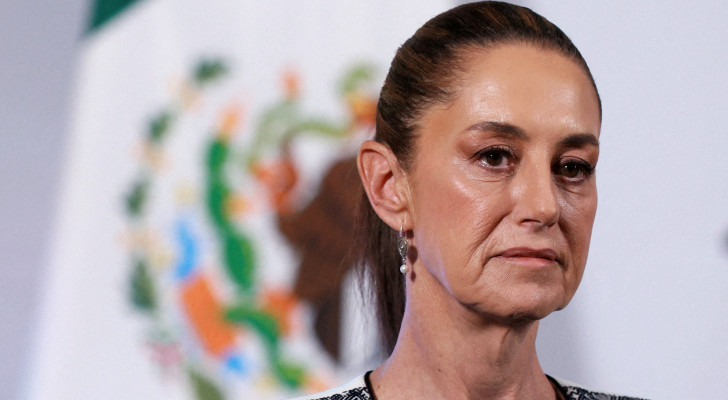 رئيسة المكسيك تتعرض لتحرش علني خلال جولة ميدانية في العاصمة!