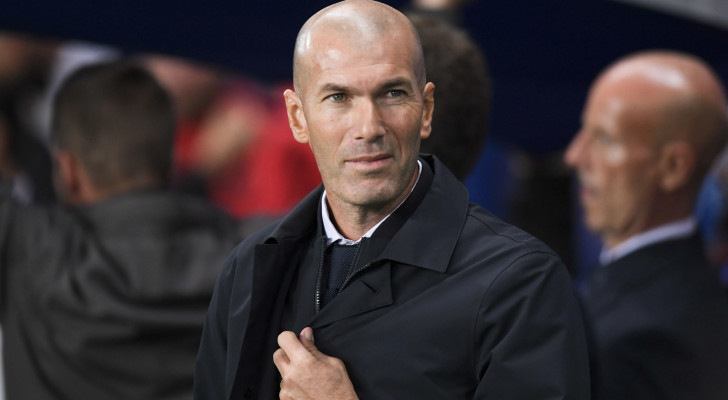 زين الدين زيدان يفاجئ الجماهير ويؤكد اقتراب عودته إلى التدريب!