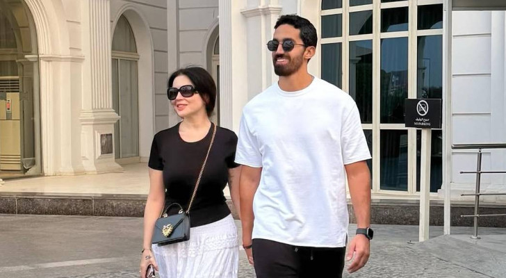 مي عز الدين تنشر صورا جديدة وتشارك جمهورها لحظات من شهر العسل مع زوجها أحمد تيمور