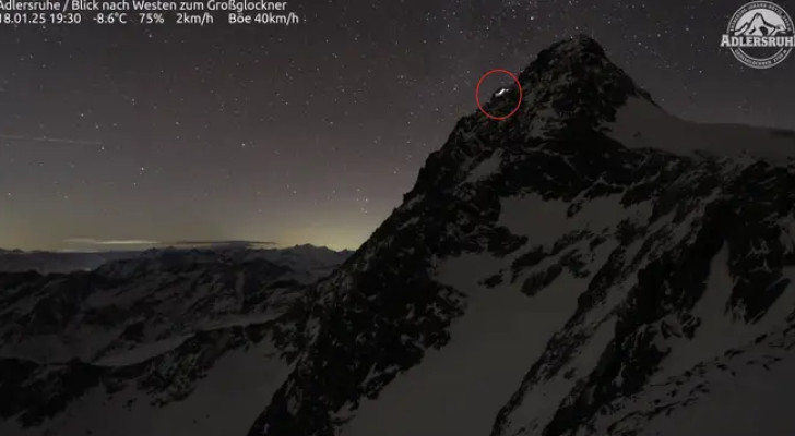 رجل يتهم بترك حبيبته تتجمد حتى الموت قرب قمة جبل بالنمسا!