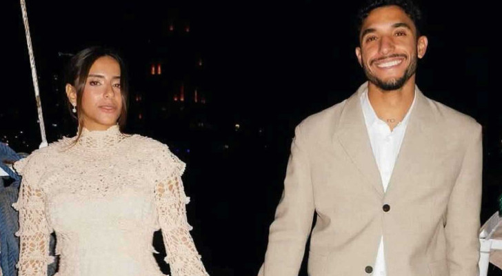 خطيبة عمر مرموش.. من هي جيلان الجباس وكيف تعرفت على لاعب السيتي؟