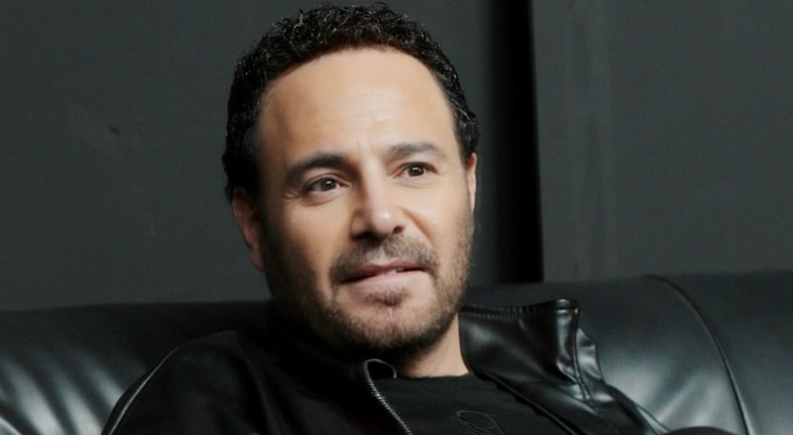 عاصي الحلاني يطرح أغنية «كوني القمر» بطابع رومانسي