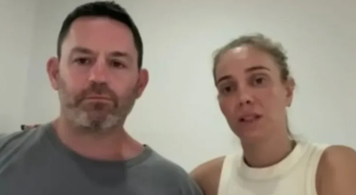 سيدة غريبة تفدي طفلة (3 سنوات) بجسدها في حادث شاطئ بوندي بأستراليا!