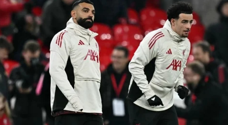 كيرتيس جونز يتحدث عن تفاصيل اعتذار محمد صلاح للاعبي ليفربول