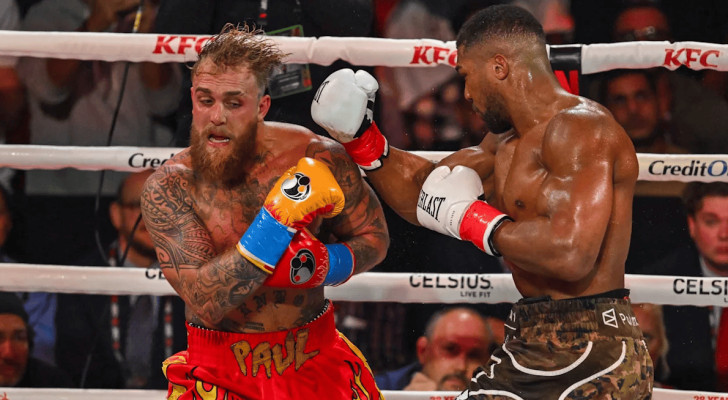 جوشوا يهزم جيك بول ويتسبب بإيقافه عن الملاكمة لمدة شهرين!