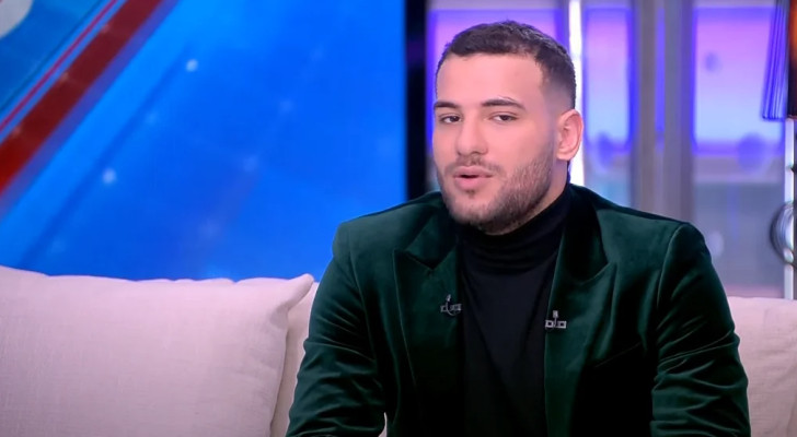 إيقاف المطرب الشعبي مسلم وتجميد حساباته البنكية بعد اتهامات بالسرقة!