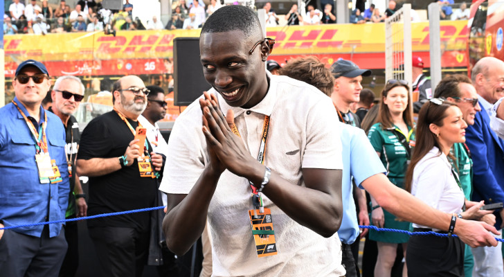 خابي لام يبيع وجهه وصوته مقابل 975 مليون دولار!