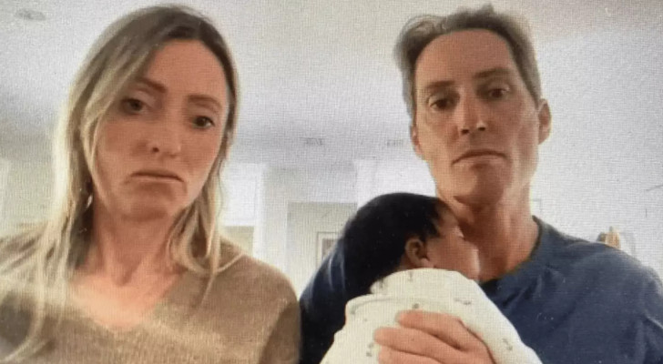 خطأ صادم في عيادة أطفال الأنابيب… زوجان يكتشفان أن الطفلة التي ربياها ليست ابنتهما بيولوجيا ويقاضيان المركز!