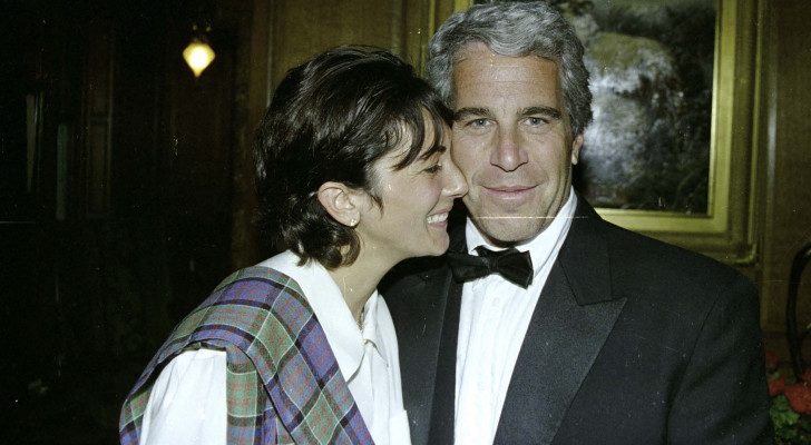 ملايين الوثائق خرجت إلى العلن… فلماذا لم توجه أي اتهامات بعد تسريبات ملفات إبستين؟