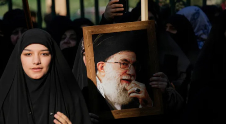 مقتل علي خامنئي.. ترامب يعلن رسميا وإسرائيل تؤكد العثور على الجثة!