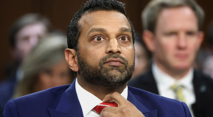 اختراق حساب مدير FBI على يد قراصنة "حنظلة"!