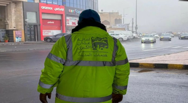 طوارئ خفيفة في عمان تحسبا لتقلبات الطقس الأحد