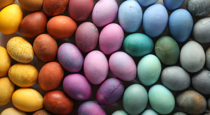 لماذا نلون البيض في عيد الفصح؟