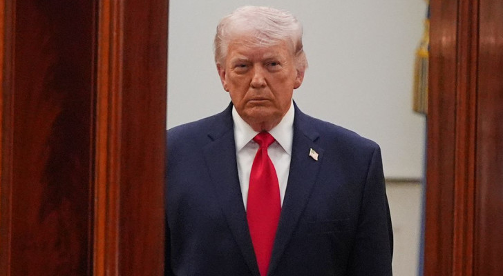 متحدث باسم البيت الأبيض يضطر للرد على أخبار تدهور صحة ترامب ونقله للمستشفى!