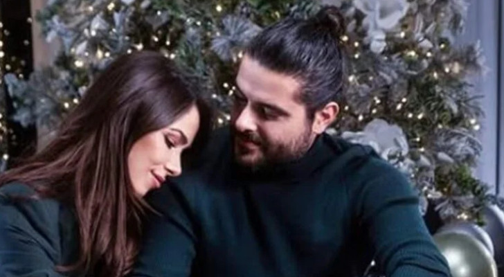 دانييلا رحمة تشارك أول صورة عائلية مع ناصيف زيتون وطفلهما إلياس