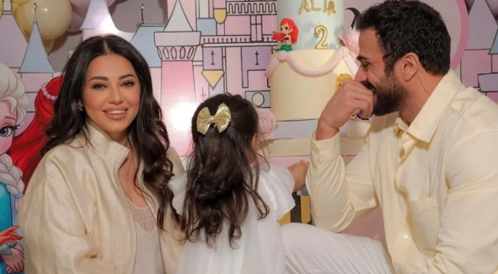 رحمة رياض تحتفل بعيد ميلاد ابنتها بعالم الأميرات وتشارك لحظات عائلية مؤثرة