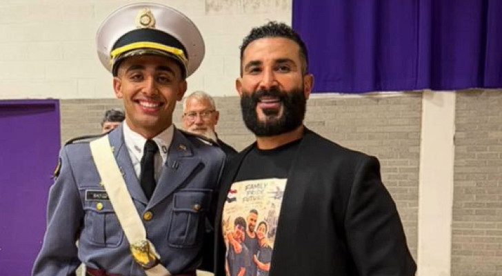 أحمد سعد يفاجئ نجله بسيارة في حفل تخرجه: "بقيت راجل أقدر أعتمد عليه"
