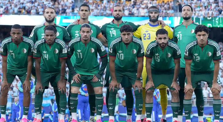 صدمة في معسكر الخضر.. الإصابة تبعد نجم الجزائر قبل مباراة النشامى