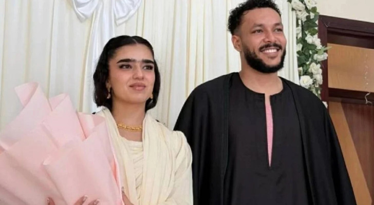 زوجة ويجز تكسر صمتها بعد موجة التنمر عليها