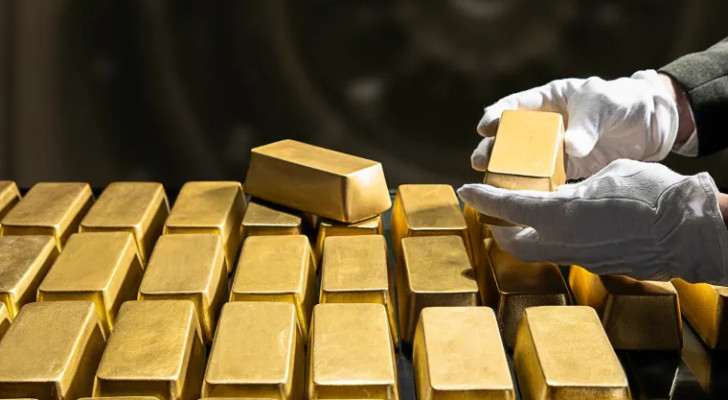 الذهب ينتعش ويتجه لأول مكاسب أسبوعية بعد خسائر متتالية