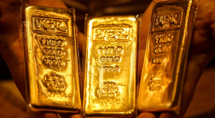 الذهب يعمق خسائره في الأردن الأربعاء