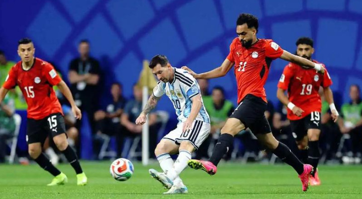 هل يعيد "فيفا" مباراة مصر والأرجنتين؟