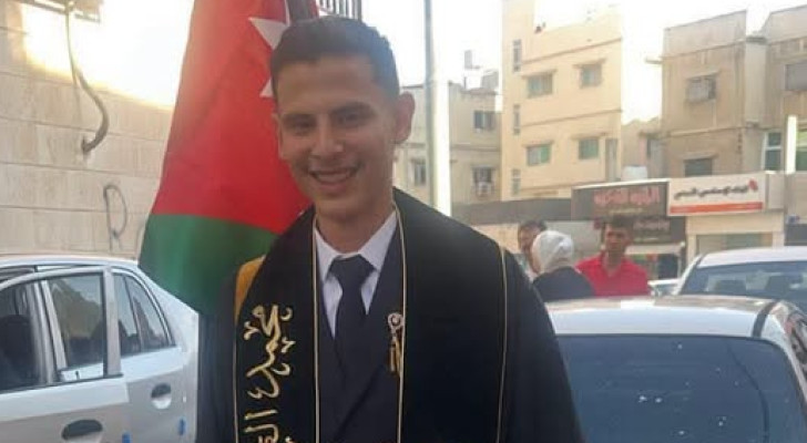 من منصة التخرج إلى وداع أخير.. رحيل شاب بعد أيام من فرحة العمر