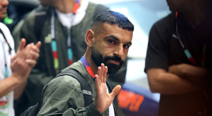 "أوعى تزعل مني يا محمد صلاح".. جملة للسيسي خلال تكريم منتخب مصر تشعل التفاعل
