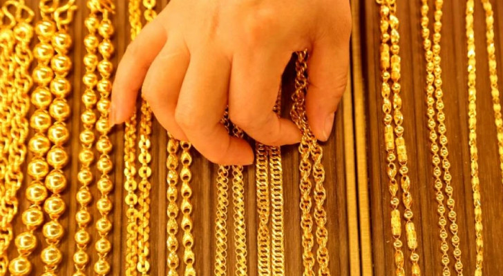 هـبوط مفاجئ يضرب الذهب في الأردن الإثنين