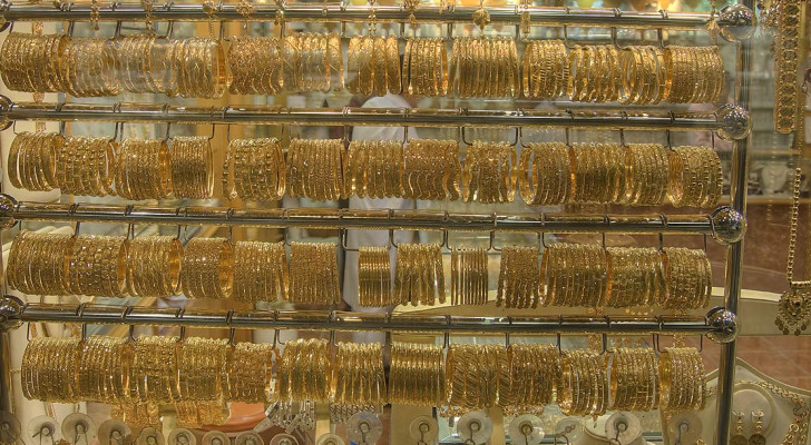 تراجع مفاجئ بأسعار الذهب في الأردن مساء الإثنين
