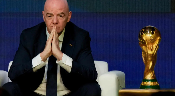 "كأس العالم للبيع".. خطة إنفانتينو لخصخصة "فيفا"