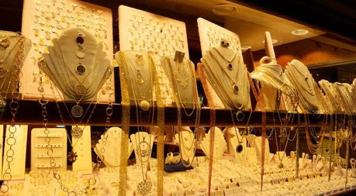 الذهب يواصل الارتفاع ويقترب من الـ90 دينارا