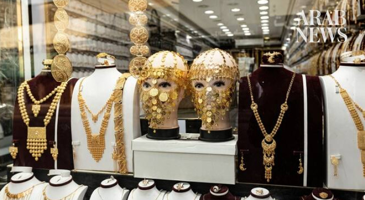 فعلها.. سعر "الأصفر" يكسر حاجز الـ 90 دينارا ويقترب من مستوى جديد