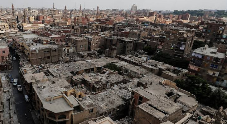 هيكل عظمي ينهي لغز عامين.. جريمة مروعة خلف جدار غرفة النوم