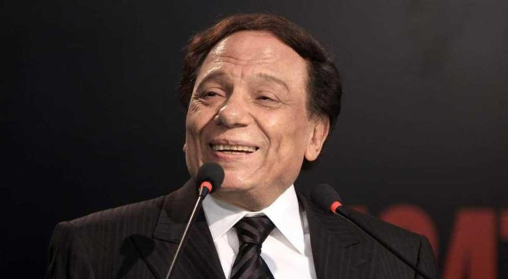 جدل واسع بعد تداول أحدث ظهور لـ عادل إمام (فيديو)