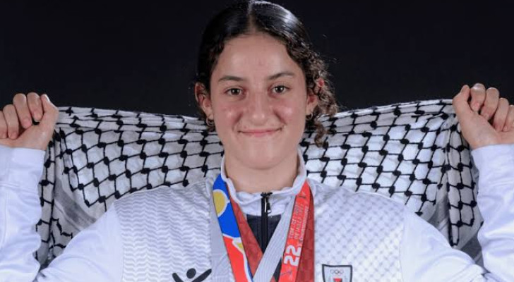 الفلسطينية مريم بشارات تحصد ذهب العالم للكاراتيه