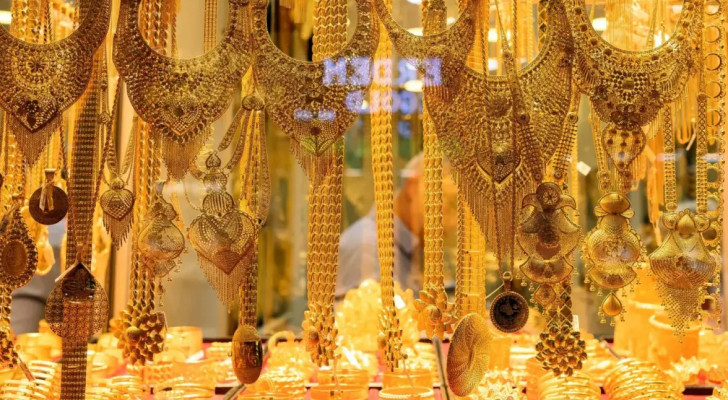 الذهب يتراجع مساء الإثنين في الأردن